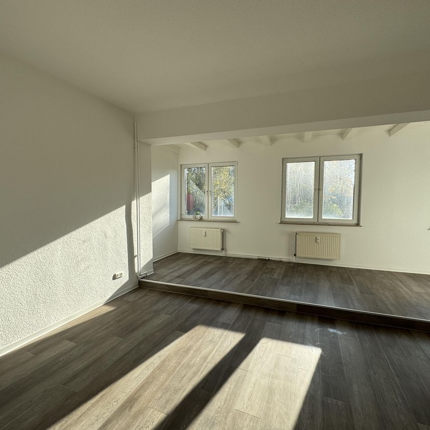 Ihr neues Zuhause: Gemütliche 2-Raum-Wohnung mit Balkon! - Photo 1