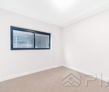 Large Two Bedroom Apartment For Lease Now! Two mins walk to Eastlake shopping centre. - Photo 6