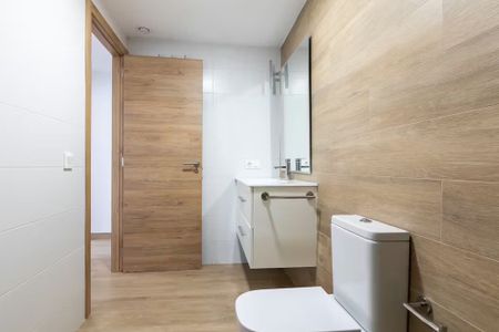 Carrer Isabel la Catòlica, Burjassot, Valencian Community 46100 - Photo 4