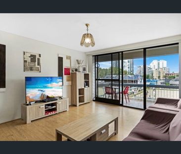 A Prime Broadwater Position with Spacious Living - Photo 1