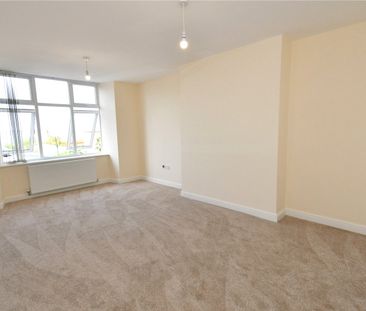 South Parade, CH48 0RR, West Kirby - Photo 2