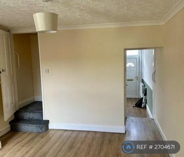 2 bedroom terraced house to rent - Photo 2