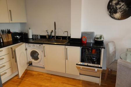 1 bedroom apartment to rent - Photo 4