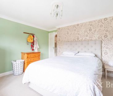 3 bedroom semi-detached house to rent - Photo 5