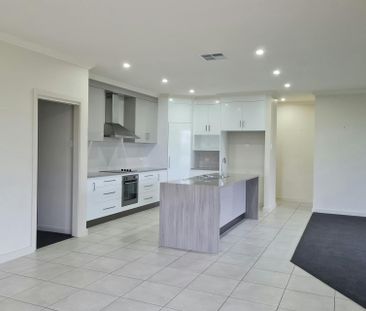 11 Tasman Court - Photo 3