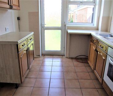 3 bedroom detached house to rent - Photo 5