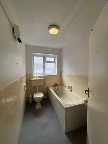 Brecon Court, Selborne Place, Hove - Photo 4