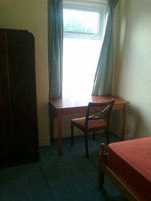 4 Bed Student House To Let - Student accommodation Portsmouth - Photo 1