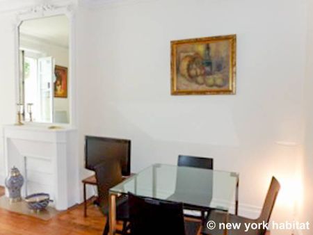 Logement à Paris, Location meublée - Photo 3