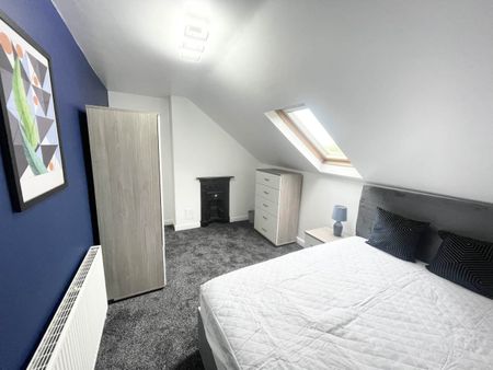 De Lacy Mount (room 6), Kirkstall, Leeds - Photo 3