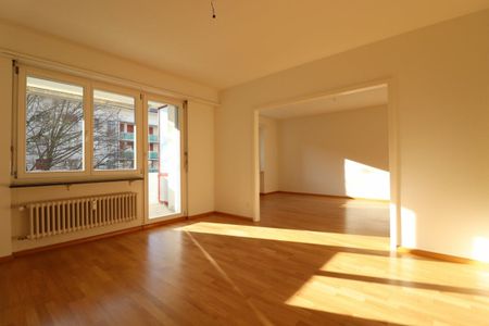 Nähe Kannenfeldpark - schöne 4-Zimmer-Wohnung in ruhiger Seitenstrasse - ideal für 2-3 Personen - Photo 4