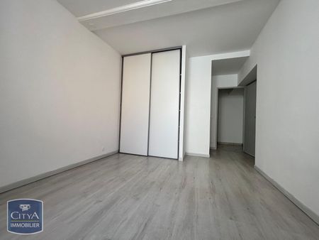 Location Appartement 3 pièces 65m² VILLEFRANCHE SUR SAONE 69400 - Photo 2