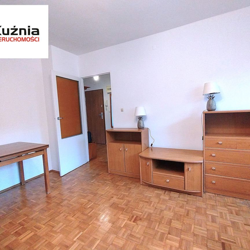 Trzy oddzielne pokoje i oddzielna kuchnia! - Zdjęcie 1