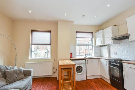 1 bedroom flat to rent - Photo 4