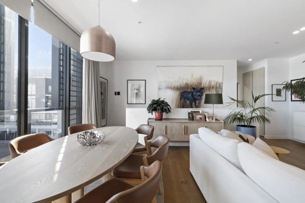 Modern Living Over Two Light-Filled Levels in Prime St Kilda Locale - Photo 1