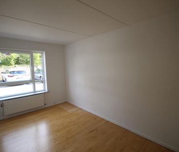 Fin 3 vær. lejlighed med egen altan er nu til leje i Viborg - Photo 2