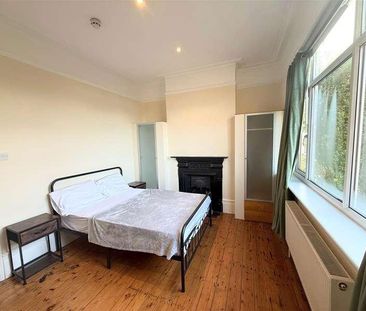 Hale Lane, Mill Hill, NW7 - Photo 4