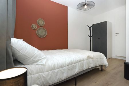 VICTOR HUGO SA - Photo 4