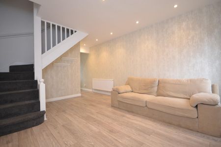 1 bedroom House To Let - Photo 2