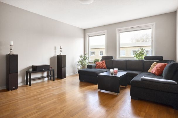 Knektegårdsgatan, Alingsås - Photo 1