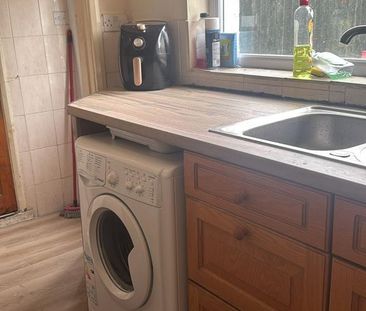 1 bedroom in a house share to rent - Photo 6