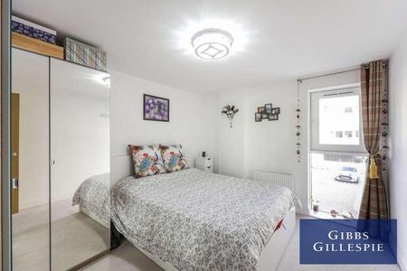 Hinds Court, Perkins Gardens, Ickenham, UB10 - Photo 5