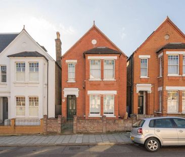 5 bedroom end of terrace house to rent - Photo 4