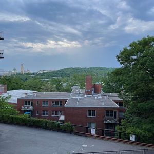 Renovated / Rennove - 3605 Av. Ridgewood, Montréal - Photo 3