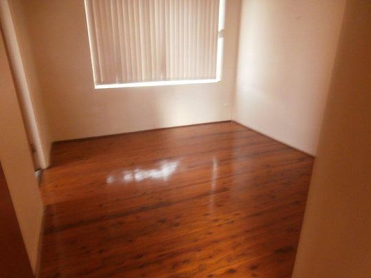 RENOVATED ONE BEDROOM UNIT!! - Photo 1