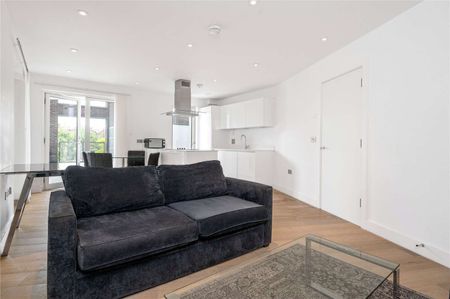 Two bedroom apartment just a short walk from Old Street station and Regents Canal in N1. - Photo 2