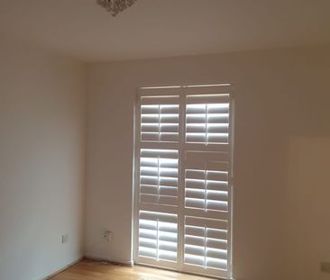 1 Bed Flat, Oak Apple Court, SE12 - Photo 2