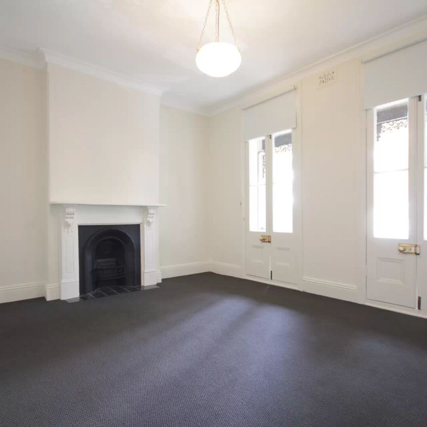 MGM MARTIN - THREE BEDROOM TOWNHOUSE - Photo 1