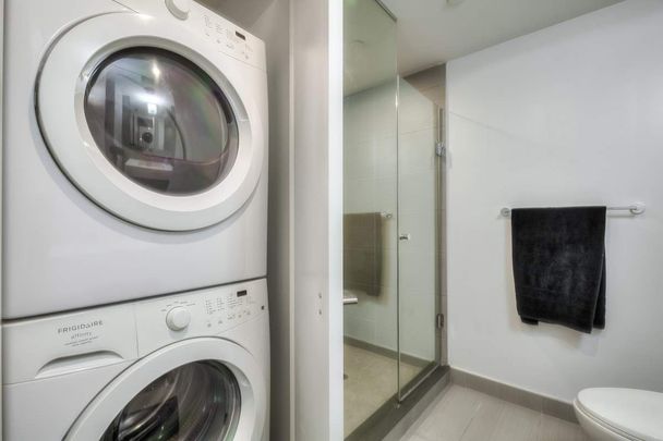 For Lease - 560 King Street Unit# 413, Toronto, Ontario - Photo 1