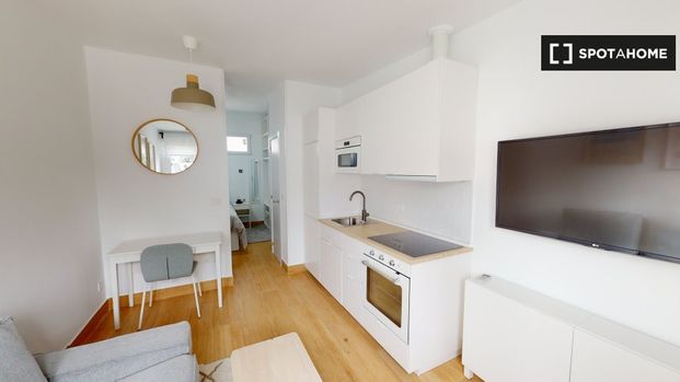 madrid, Community of Madrid 28023 - Photo 1