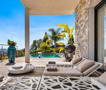 Maison à louer Mougins, Cote d'Azur, France14 000 EUR / Mois - Photo 1