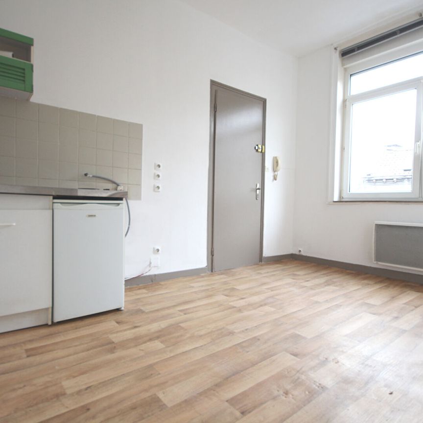 Location Appartement 2 pièces 28m² LILLE 59000 - Photo 1