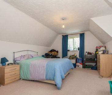 5 bedroom detached house to rent - Photo 4