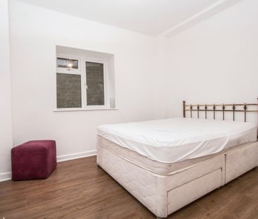 2 bedroom apartment to rent Belle Vue Road, Bournemouth, BH6 - Photo 4
