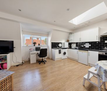 Station Road, Chingford, E4 - Photo 5