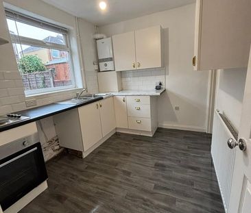 2 Bed Semi-Detached House, Leasowe Road, LS10 - Photo 5