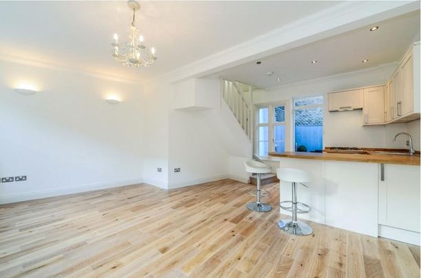 2 bedroom terraced house to rent - Photo 1
