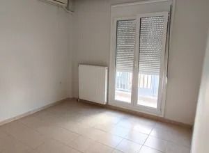 Studio/Γκαρσονιέρα για ενοικίαση Κέντρο (Χαριλάου) - Φωτογραφία 4