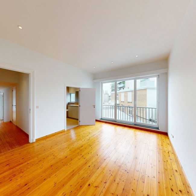 Appartement te huur in Antwerpen voor € 1.950 met 1 slaapkamer - Photo 1