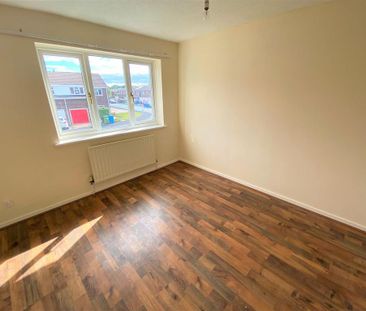 3 bedroom end of terrace house to rent - Photo 1