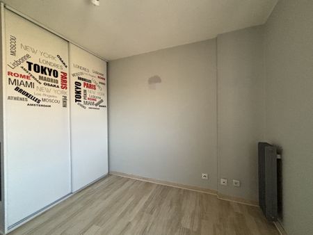 Location Appartement 3 pièces 74m² AUBAGNE 13400 - Photo 4