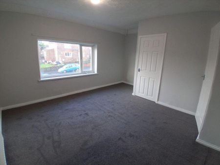 2 bedroom semi-detached house to rent - Photo 2