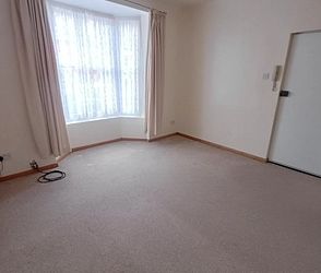 High Street, Herne Bay, CT6 5AX, Kent - Photo 1