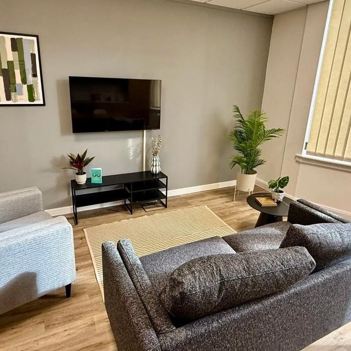 1 bedroom in a flat share to rent - Photo 1