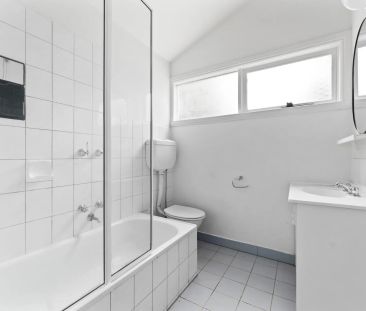 Timeless Charm in a Quiet Windsor Pocket - Photo 3