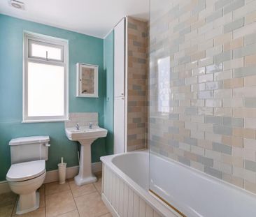 3 bedroom semi-detached house to rent - Photo 4